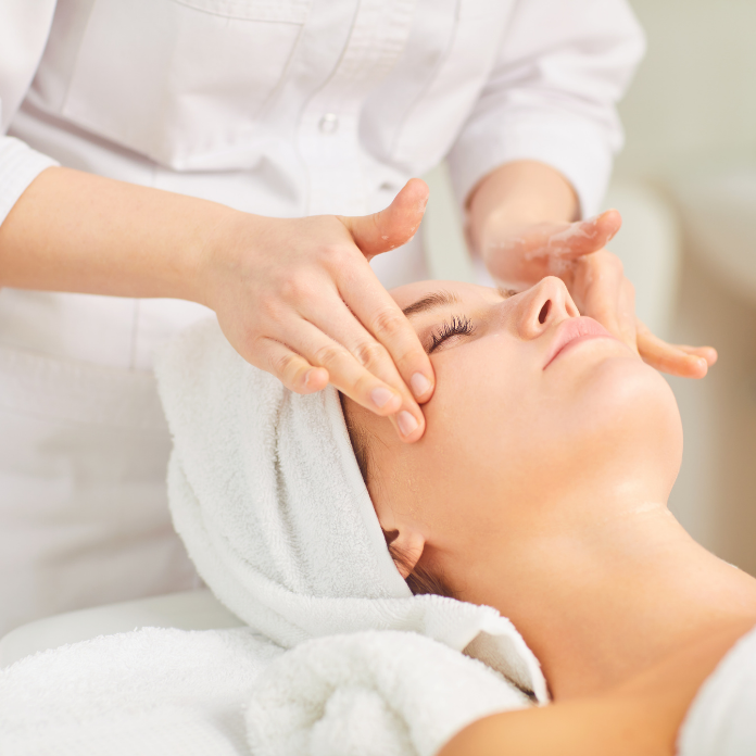 Deep Hydration Facial 20% off 